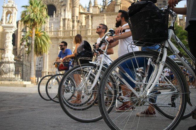 Seville Highlights Bike Tour (English) - Meeting at Mercado del Arenal, getting your bike, and finding your rhythm