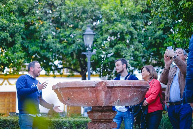Seville Jewish Quarter Small Group Tour with Tapas and Drinks - Worship across the Mediterranean: three cultures in one place