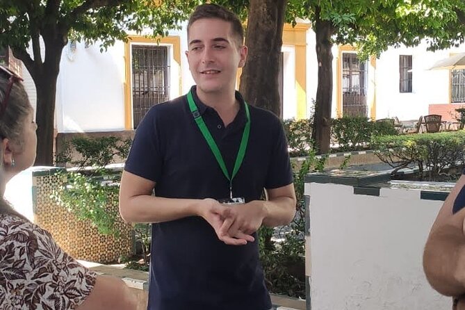 Seville Jewish Quarter Tour (Private Tour) - Why Manuel Hellín’s approach helps (and who this tour suits best)
