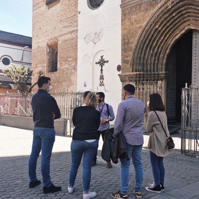 Seville Jewish Quarter walking tour: Santa Cruz District - Plaza de Doña Elvira: orange-tree calm in the middle of the maze