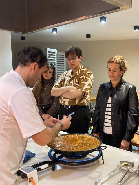 Seville: Paella and Sangria Experience - Sangria time: a drink lesson you can actually taste
