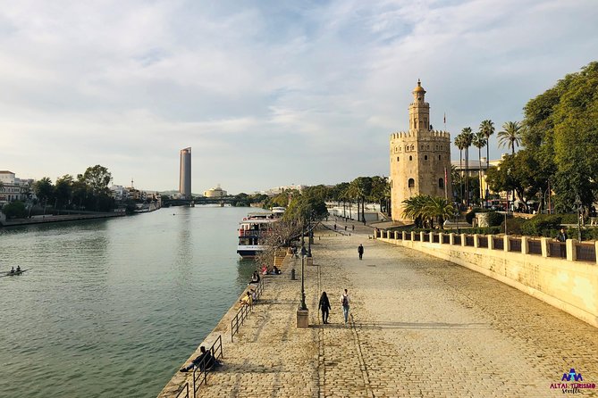 Seville Palaces: Dueñas Palace and Pilate House Tour - The Tour Length and Pacing: Why It Feels Tight (But Not Rushed)