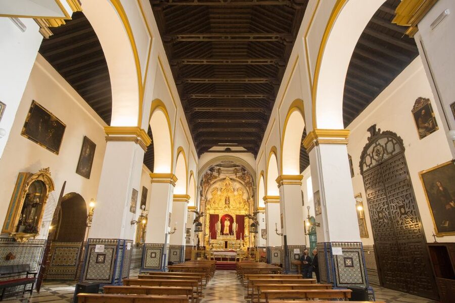 Seville: Palacio de Las Dueñas, La Macarena & Las Setas Tour - San Luis de los Franceses and the style-hopping church trail