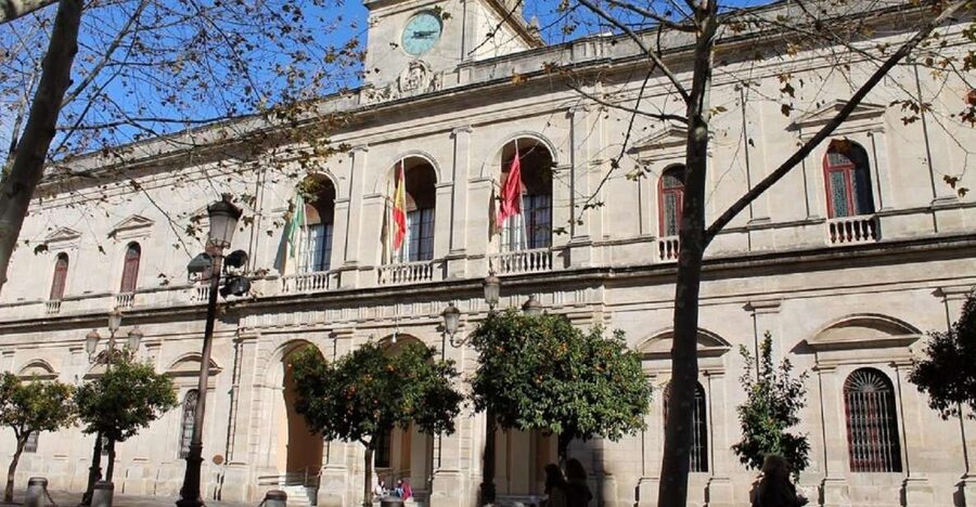 Seville: Paranormal Walking Tour in Spanish - Key highlights at a glance