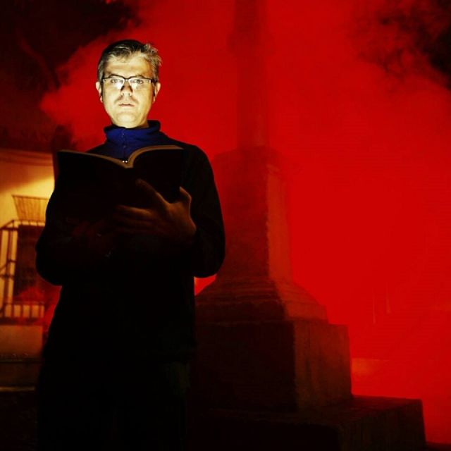 Seville: Paranormal Walking Tour in Spanish - Why Seville at night is the perfect setting for paranormal stories