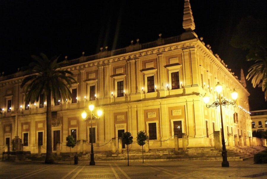 Seville: Paranormal Walking Tour in Spanish - Practical tips so you enjoy the fear factor