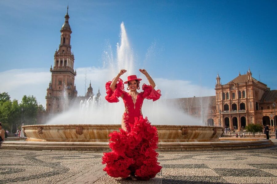 Seville PHOTO WALK - Plaza de España photo stops: geometry, tiles, and flattering angles