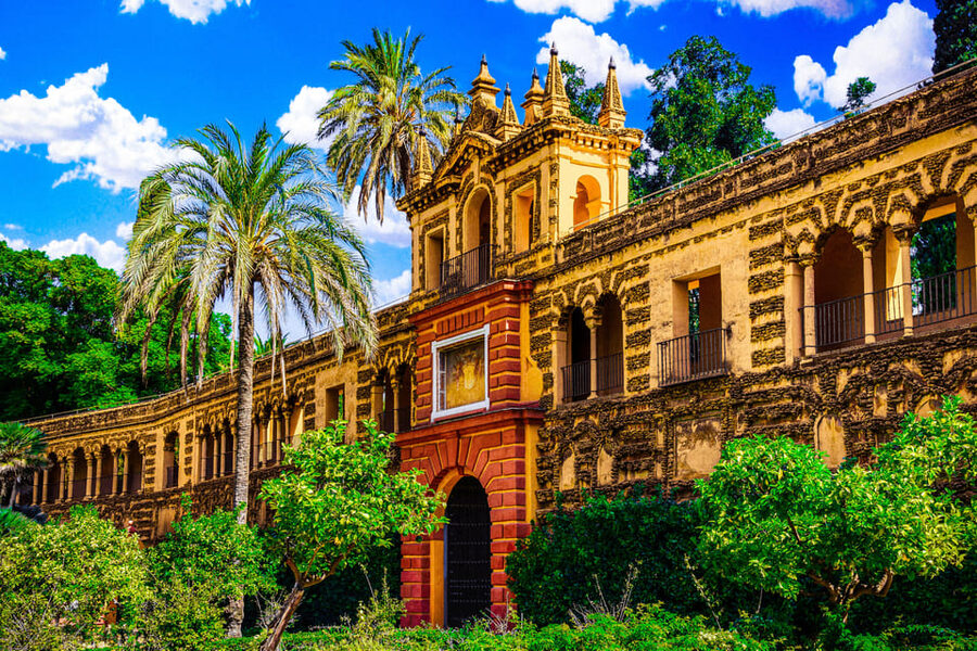 Seville: Priority Access Cathedral, Giralda & Alcázar Tour - Fast-track access through three Seville icons