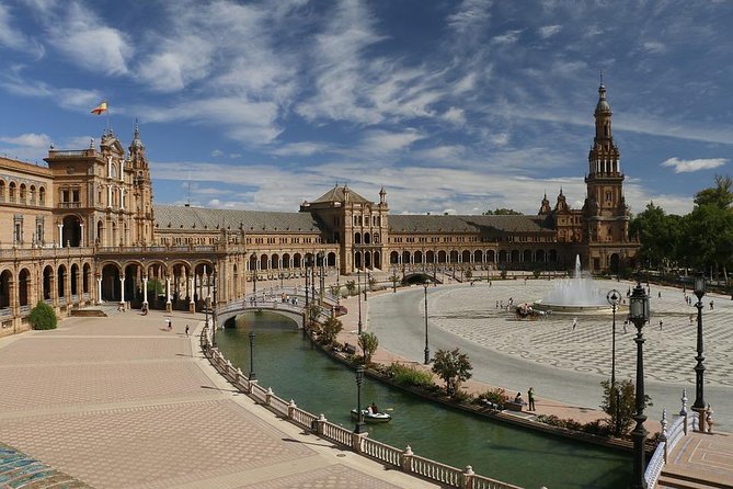 Seville Private Tour from Cadiz Port/Hotel Pick up - Catedral de Sevilla: Outside Views and UNESCO Context