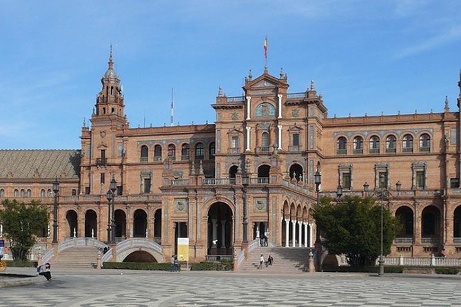 Seville Private Tour to Jewish Quarter and Plaza de Espana - Comfort and mobility: plan for an average-walking day
