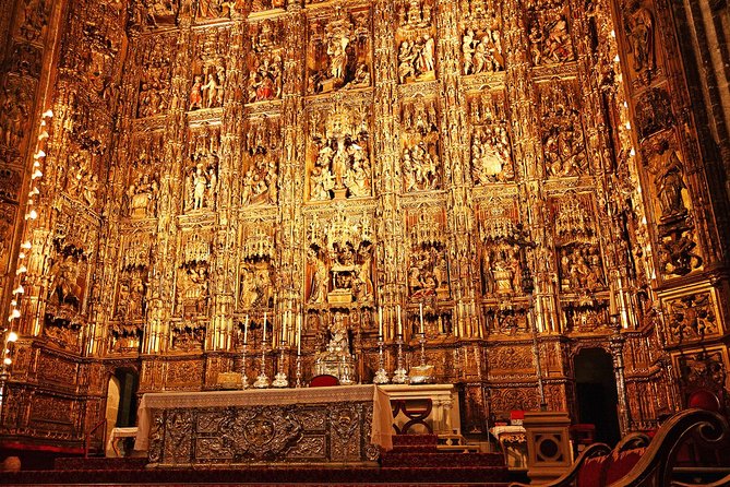 Seville Private Walking Tour with Alcazar & Cathedral Tickets - Plaza de España upgrade: the tiles, the scale, and the morning timing