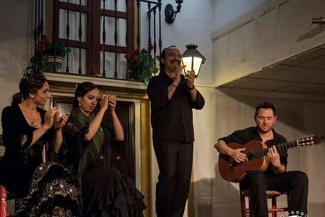 Seville Pure Flamenco Tour - Plaza del Triunfo and the Giralda Area: The Story Behind the Performance