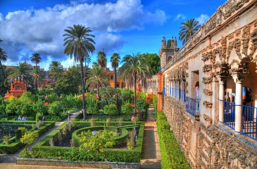 Seville: Real Alcazar of Seville Guided Tour and Ticket - Meeting points, timing, and how to avoid a frustrating start