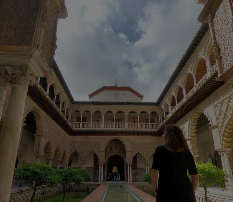 SEVILLE: REAL ALCÁZAR TOUR - Meeting at Plaza del Triunfo, then through Puerta del León