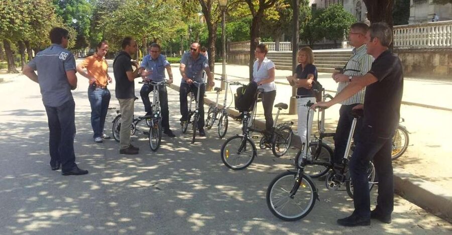 Seville: Relaxing Electric Bike tour with Tour Guide - Why an e-bike works so well in Seville
