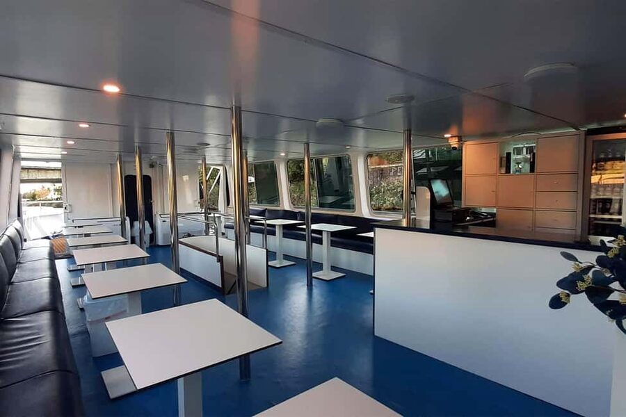 Seville: Restaurant boat ride on the Guadalquivir River with lunch/dinner - What You’re Really Buying: Views Plus a Full Seville Meal