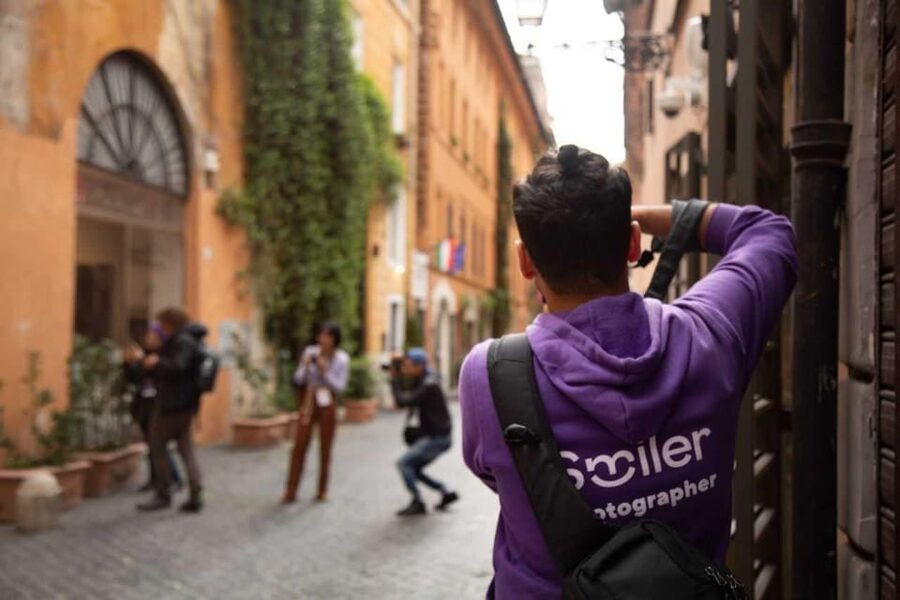Seville: Romantic photoshoot for Couples - The 45 to 60 minute flow, from “awkward” to natural