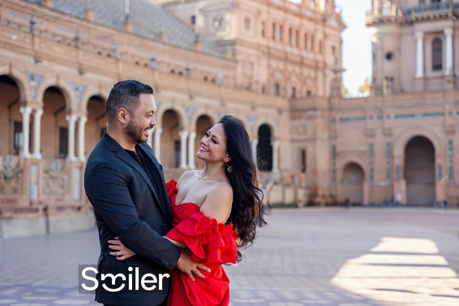 Seville: Romantic photoshoot for Couples - Meeting up in Seville, and why timing is everything