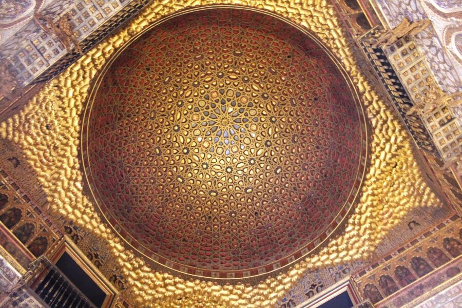 Seville: Royal Alcazar, Cathedral and Giralda Tower Tour - Who should book this Seville tour, and who might not