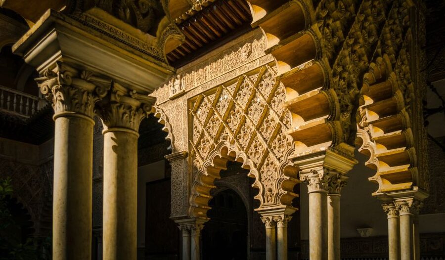 Seville: Royal Alcázar Skip-the-Line Tour by Local Experts - Logistics that can make or break your day