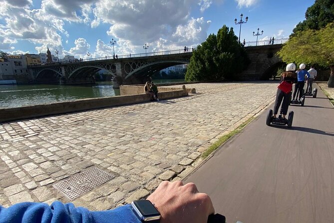 Seville Segway Guided Tour - UNESCO Core: Cathedral, Alcázar, and Archivo de Indias in One Loop