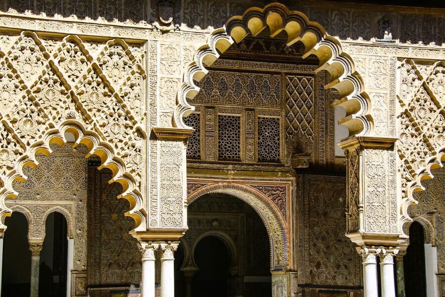 Seville: Small-Group Alcázar Guided Tour & Entry Ticket - Key things I’d circle before you go