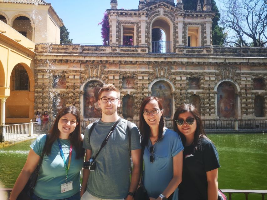 Seville: Small-Group Alcázar Guided Tour & Entry Ticket - Gothic Palace, the Castilian Shift After Conquest