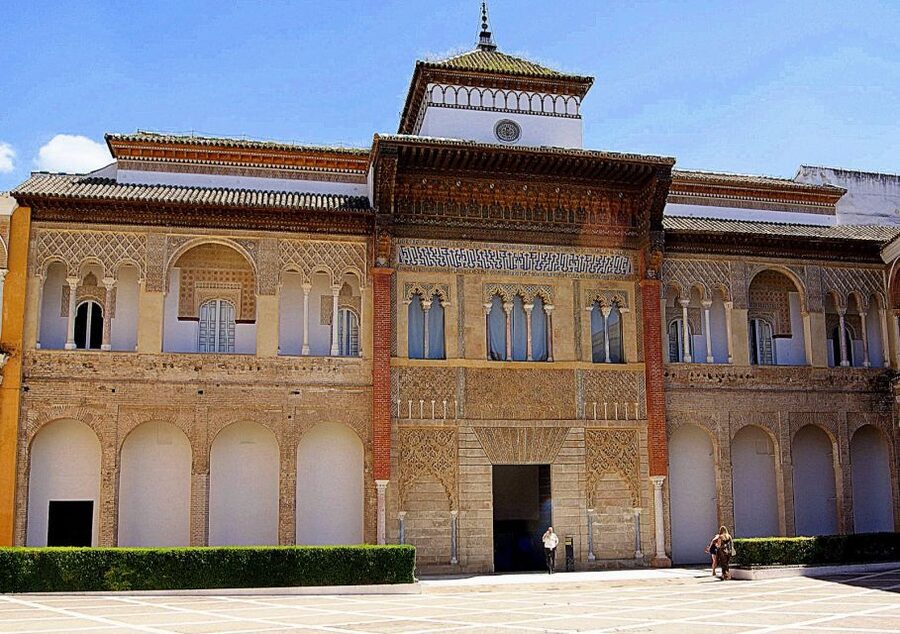 Seville: Small-Group Alcázar Guided Tour & Entry Ticket - Maria Padilla Baths and Garden Time You Control