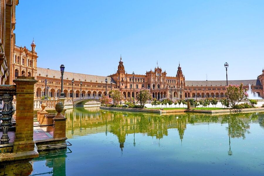 Seville: Small-Group City Highlights Walking Tour - University of Seville and Torre del Oro, small shifts that add variety
