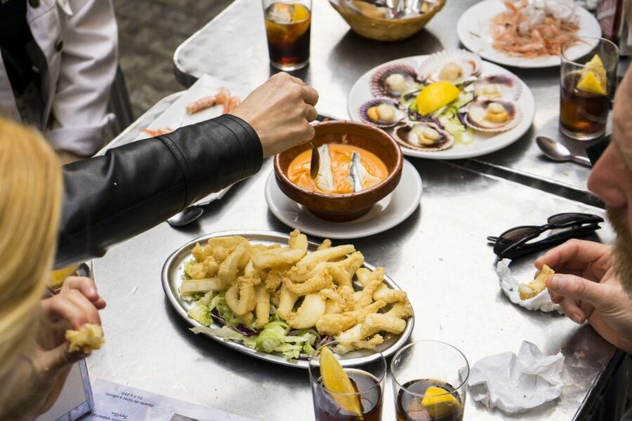 Seville: Tapas Crawl - Final stop: Wine plus dessert to close the evening (about 30 minutes)