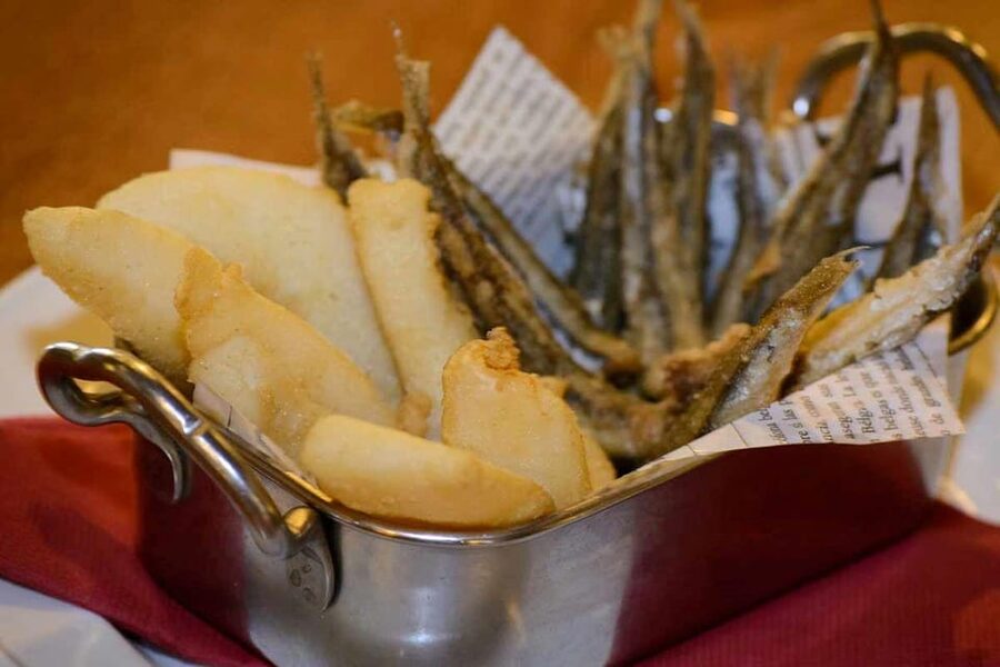 Seville: Tapas Dinner and Flamenco Show - Key Things You’ll Notice on This Seville Night