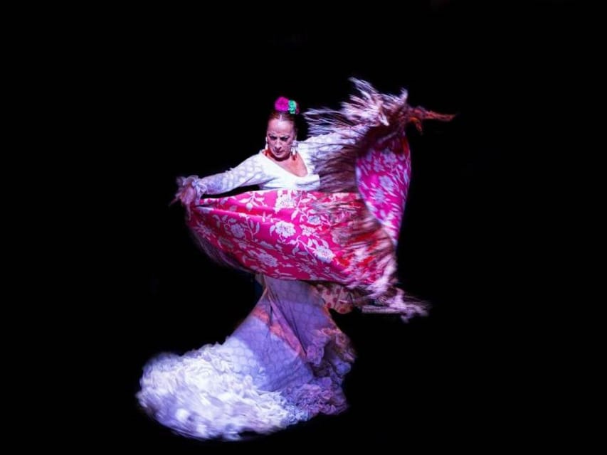 Seville: Tapas Dinner and Flamenco Show - Starting in the Arenal Quarter at Petit Comite