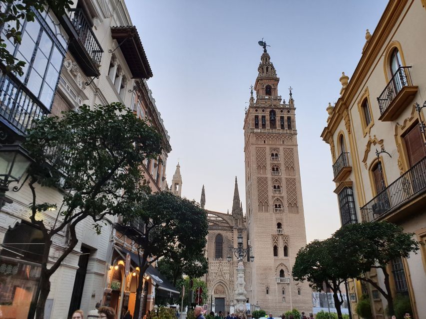 Seville: Tapas, Taverns, and History Walking Tour - Stop 4: A final restaurant where Andalusian tradition meets modern influence