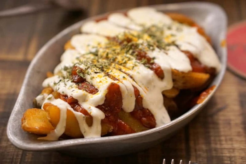 Seville: Tapas Walking Tour with Traditional Flamenco Show - Food preferences and dietary needs you can plan for