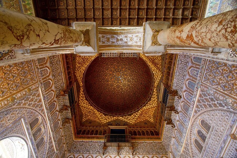 Seville: Tour Alcázar, Cathedral & Giralda Priority Access - Guide quality, and what to watch for