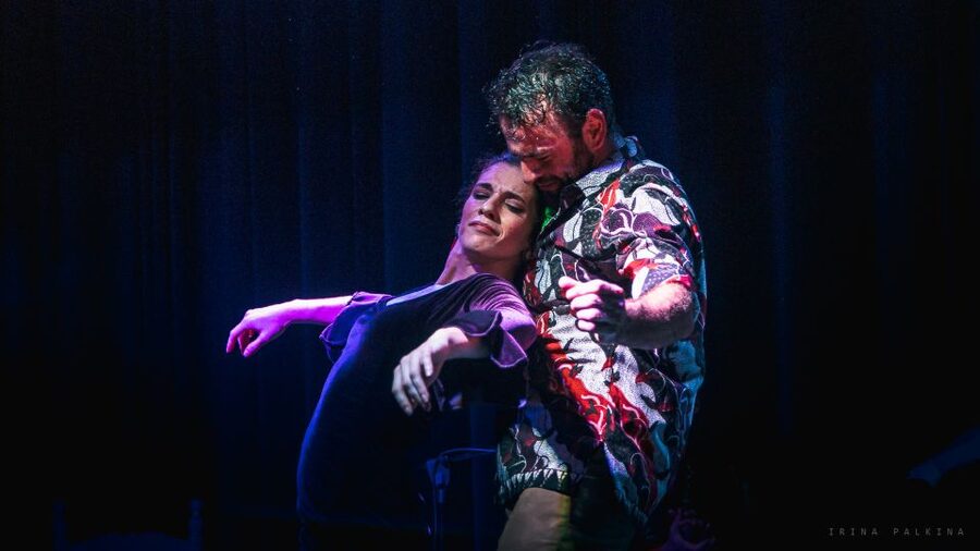 Seville: Traditional Flamenco Show in Triana - Where to Meet and How the Seating Works by the River