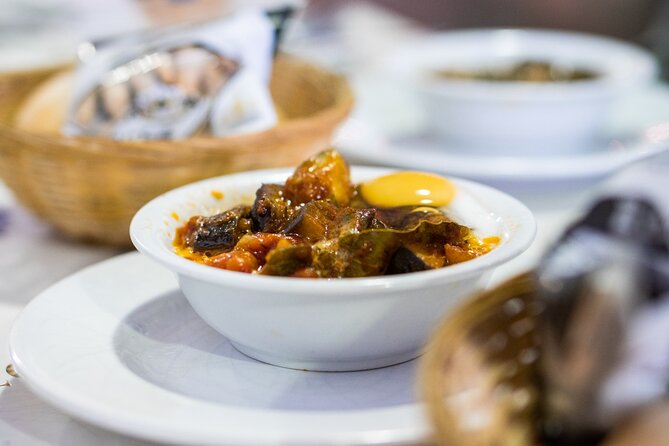 Seville: Triana Market Tapas Tour - Mercado de Triana: where the snack trail makes sense
