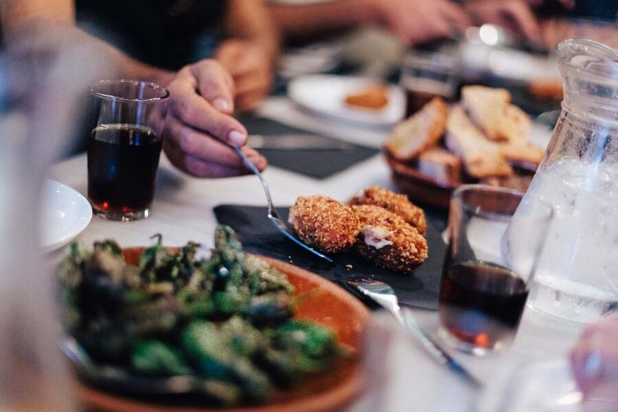 Seville: Wine and Gourmet Tapas Tour - What you actually get: up to 10-12 dishes, 5-6 drinks, in a group of 10