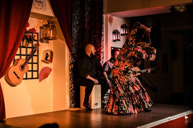 Skip the line: Tablao Flamenco Andalusí Ticket - Who should book this flamenco ticket, and who might want a different style