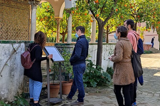 Small-Group Alcazar of Seville Guided Tour with entry ticket - Why the guide’s style matters more than you think