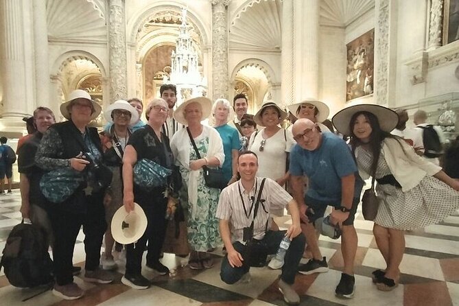 Small Group Tour to Cathedral and Giralda Direct Entrance - Climbing the Giralda: 30 minutes of views and contrast