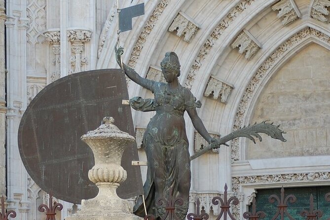 Small Group Tour to Cathedral and Giralda Direct Entrance - Small group benefits: why the tour feels personal