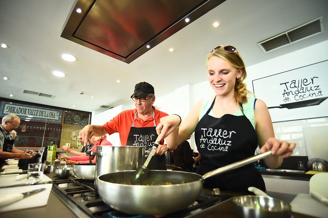Spanish Cooking Class & Triana Market Tour in Sevilla - Meeting point, 10:30 start, and how to not lose time