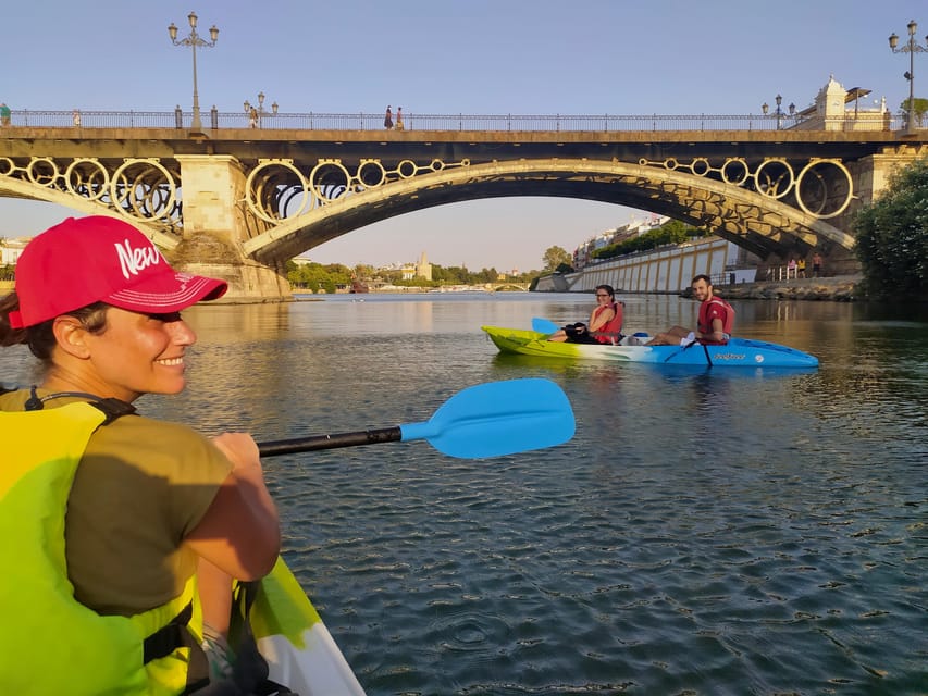 Sunset Kayak: Historic Seville, Triana and La Cartuja - Sevilla from the river: Torre del Oro and the Triana Bridge effect