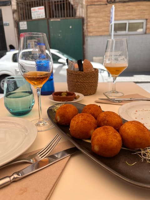 Tapas Tour Cordoba & Wine Experience with chef and sommelier - Price and logistics: when $218 feels worth it