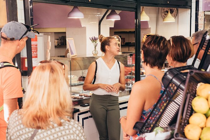 The Seville Market & Tapas Tour by Food Lover Tour - Palacio de los marqueses de la Algaba: History Without Making It Boring