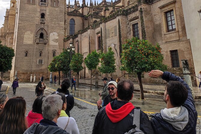 The Seville of the 3 Cultures - Calle Susona and Calle Vida: the street legends angle