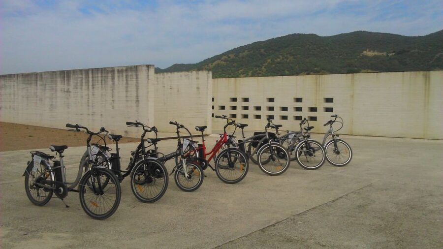 Tour bicicleta a Medina Azahara - Getting to the real ruins: where the steep bit shows up