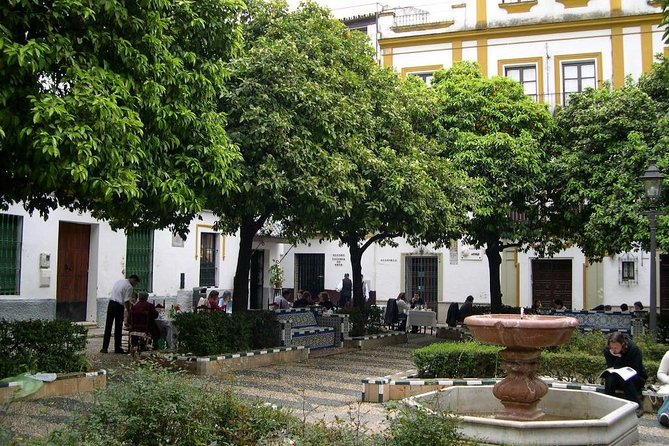 Tour Seville Complete and Jewish Quarter Santa Cruz - Archivo General de Indias: why the archive needs a good story