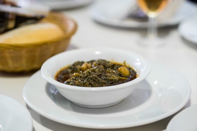 Ugly Delicious Food Tour - Triana: where the guide sets the tone and tells you what to notice